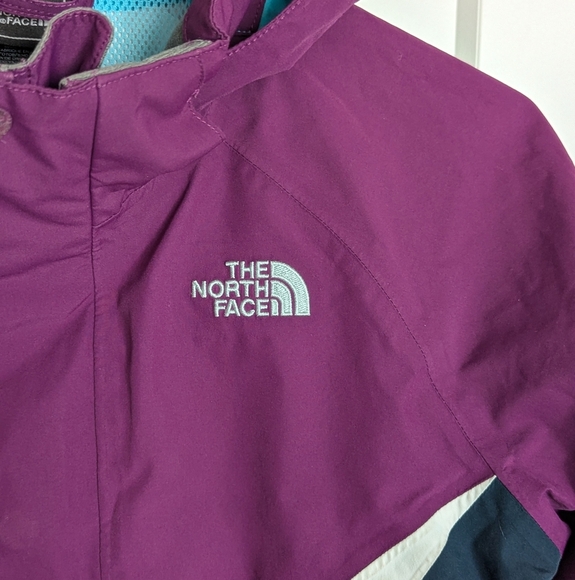North Face HyVent Windbreaker Purple and Navy Jacket sz S (7/8) - Picture 2 of 8